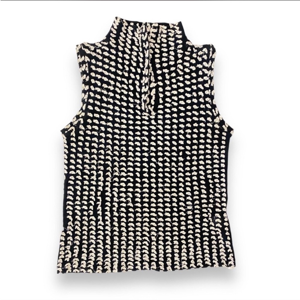 Issey Miyake Haat Heart 90s Black & White Textured Sleeveless Collar Top sz S